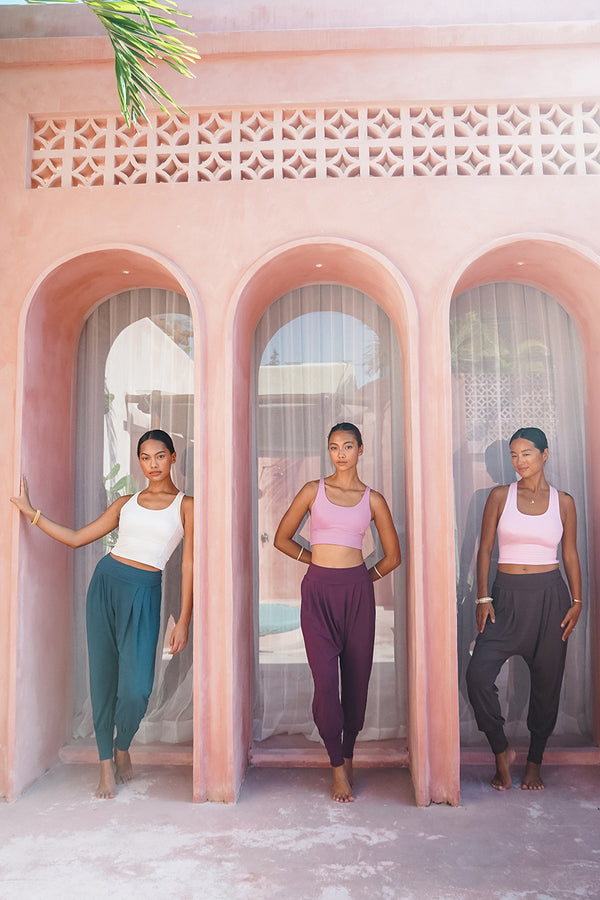 Divine Wear™ Singing with Deva Lounge & Yoga Pants